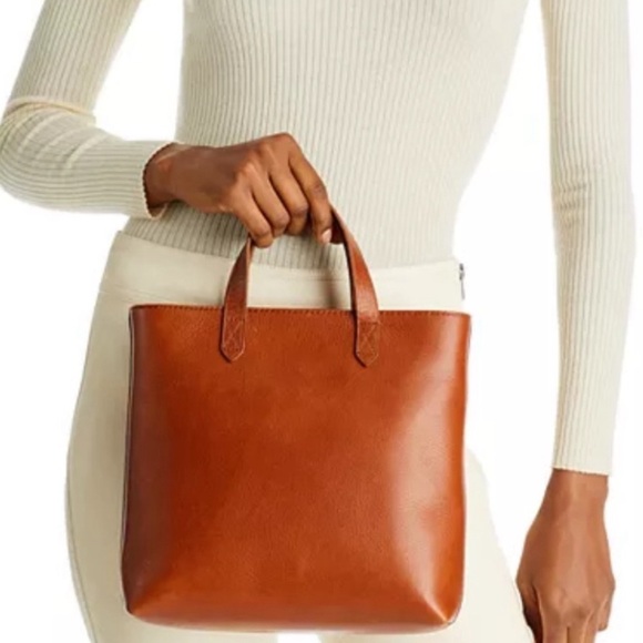 MADEWELL Leather Zip-Top Transport Crossbody Bag True Black - Picture 15 of 15